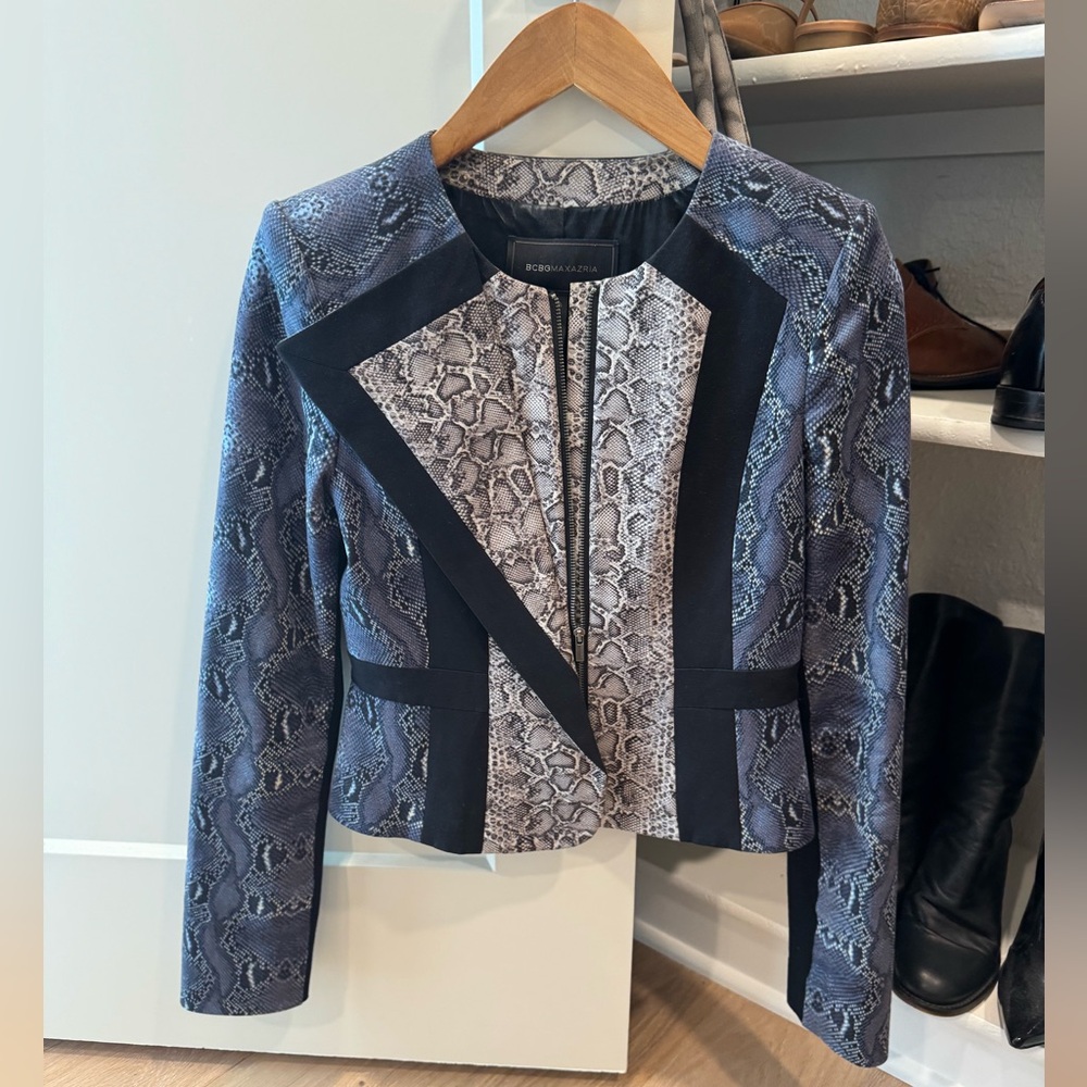 Bcbg Max Azria blazer/coat
